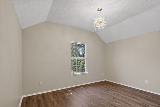 2201 W Brooklake Street, Denton, TX 76207