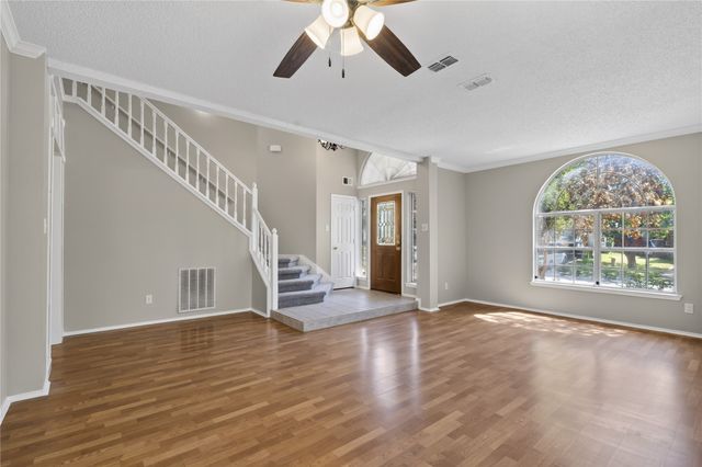2201 W Brooklake Street, Denton, TX 76207