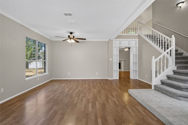 2201 W Brooklake Street, Denton, TX 76207