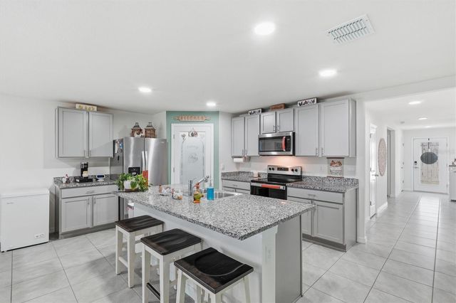 11369 SE 67TH CIRCLE, Belleview, FL 34420