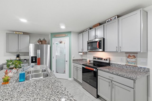 11369 SE 67TH CIRCLE, Belleview, FL 34420