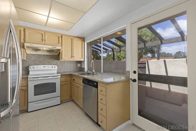 11988 Rancho Bernardo Rd D, San Diego, CA 92128