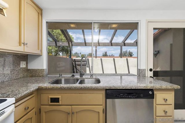 11988 Rancho Bernardo Rd D, San Diego, CA 92128