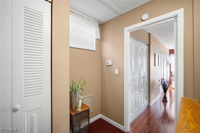 5272 Cedarbend DR 1, Fort Myers, FL 33919