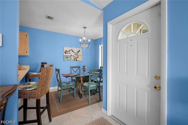 5272 Cedarbend DR 1, Fort Myers, FL 33919