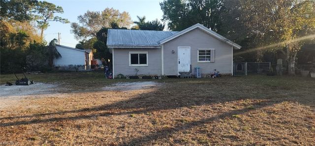 365 Clark ST, North Fort Myers, FL 33903