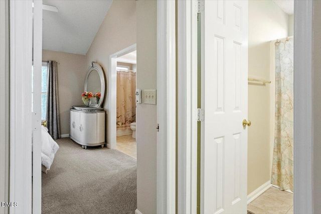 10 Petersburg Place, Durham, NC 27703