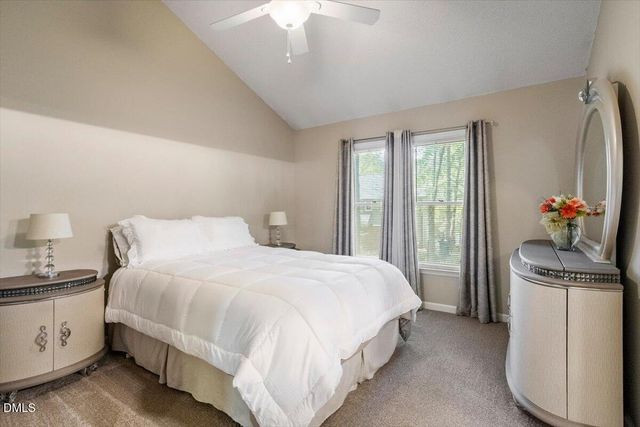 10 Petersburg Place, Durham, NC 27703