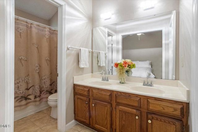 10 Petersburg Place, Durham, NC 27703