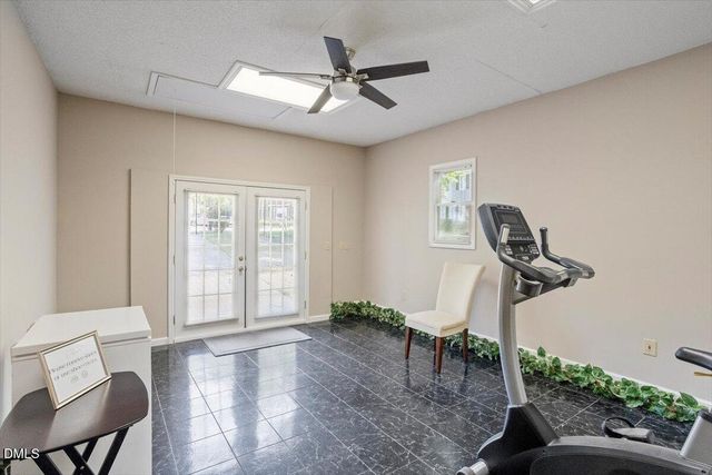 10 Petersburg Place, Durham, NC 27703