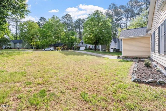 10 Petersburg Place, Durham, NC 27703