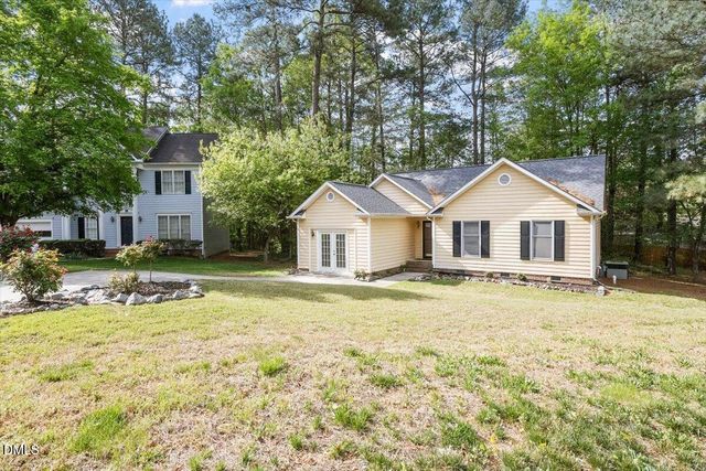 10 Petersburg Place, Durham, NC 27703