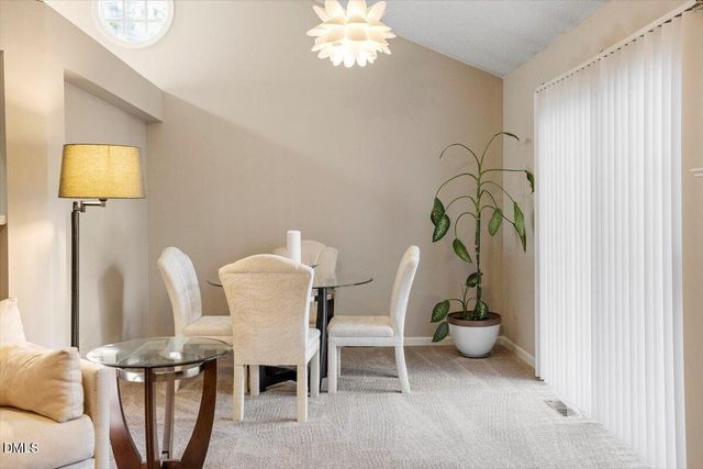 10 Petersburg Place, Durham, NC 27703