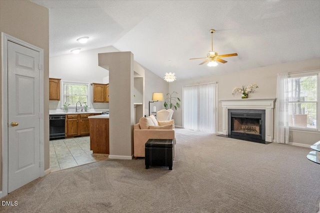 10 Petersburg Place, Durham, NC 27703