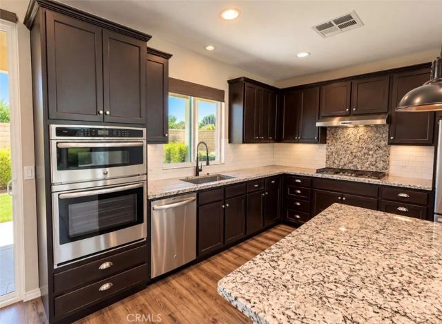 30528 Falcon Nest, Menifee, CA 92584