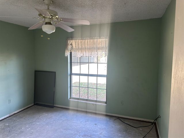 11520 FM 428, Aubrey, TX 76227