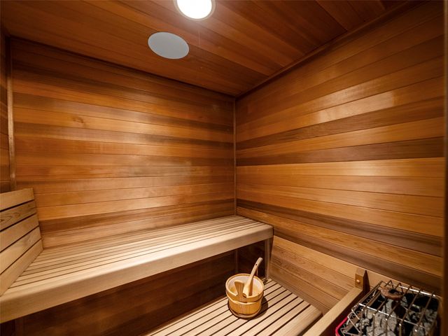 1950 W Sherman Drive, Aubrey, TX 76227