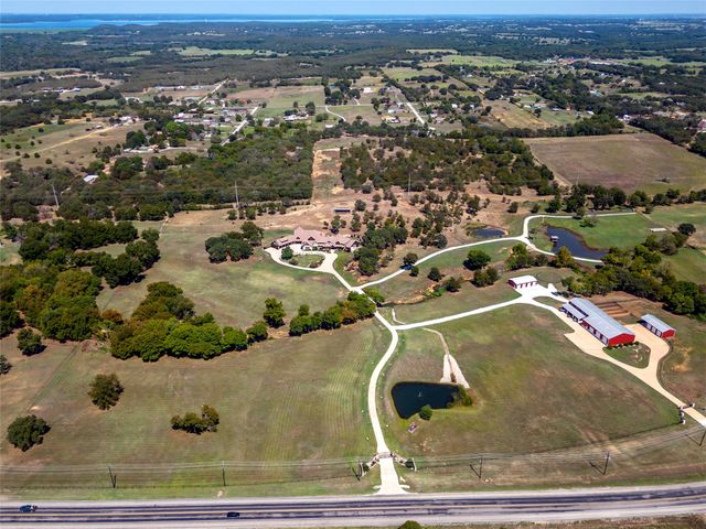 1950 W Sherman Drive, Aubrey, TX 76227