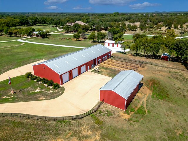 1950 W Sherman Drive, Aubrey, TX 76227