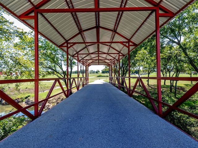 1950 W Sherman Drive, Aubrey, TX 76227