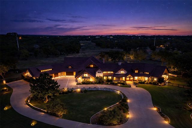 1950 W Sherman Drive, Aubrey, TX 76227