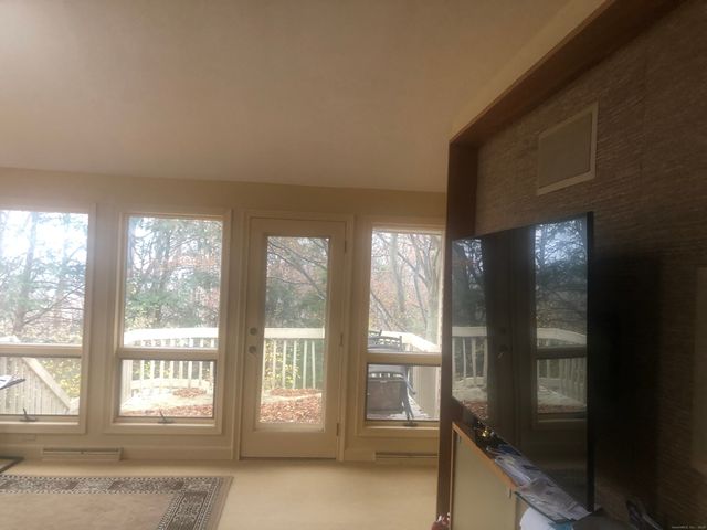 40 Ferncliff Drive, West Hartford, CT 06117