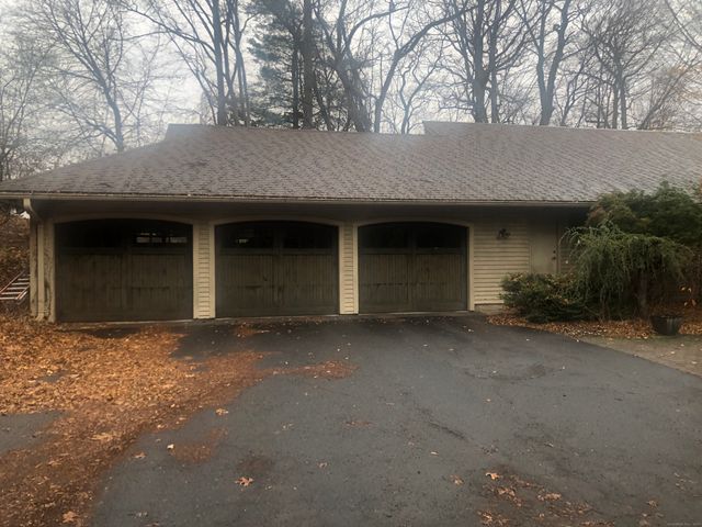 40 Ferncliff Drive, West Hartford, CT 06117