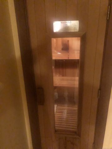 40 Ferncliff Drive, West Hartford, CT 06117