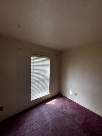 5645 Comer Drive, Fort Worth, TX 76134