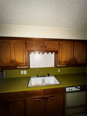 5645 Comer Drive, Fort Worth, TX 76134