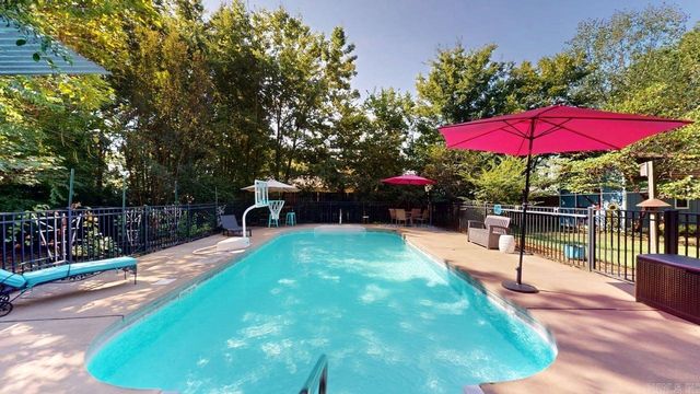 414 Conway Boulevard, Conway, AR 72034