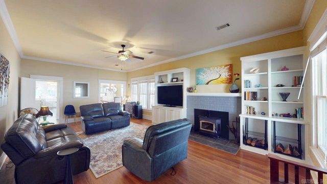 414 Conway Boulevard, Conway, AR 72034
