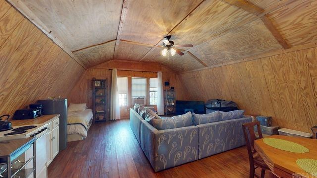 414 Conway Boulevard, Conway, AR 72034