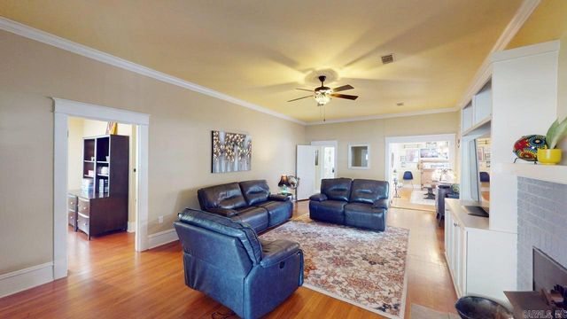 414 Conway Boulevard, Conway, AR 72034