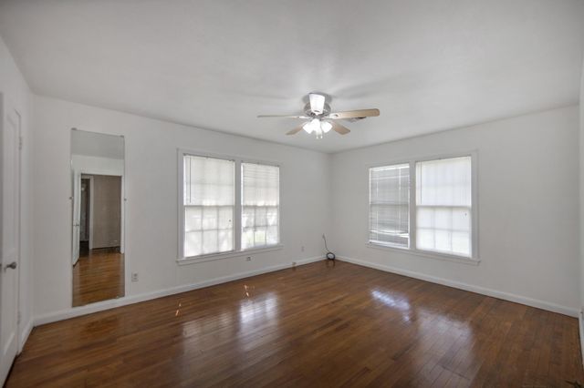 211 15th Street, Hempstead, TX 77445