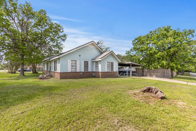 211 15th Street, Hempstead, TX 77445