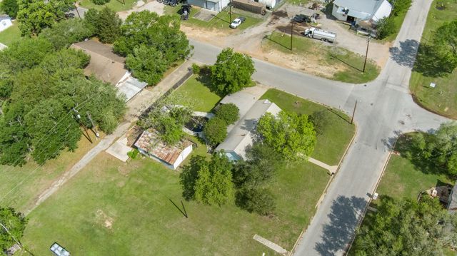 211 15th Street, Hempstead, TX 77445