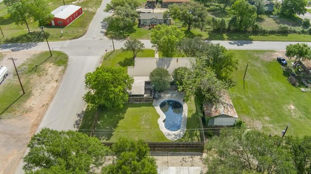 211 15th Street, Hempstead, TX 77445