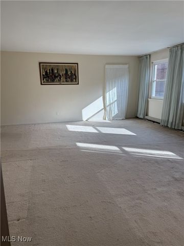 13781 Cedar Road 201, South Euclid, OH 44118