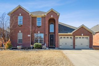 5204 Copper Creek Drive, Fort Worth, TX 76244