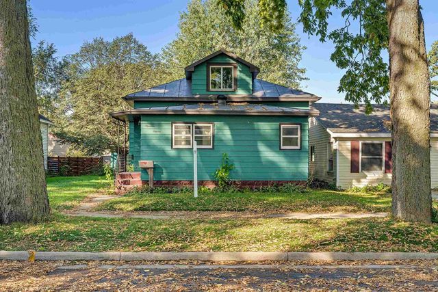 1911 Liberty Street, La Crosse, WI 54603