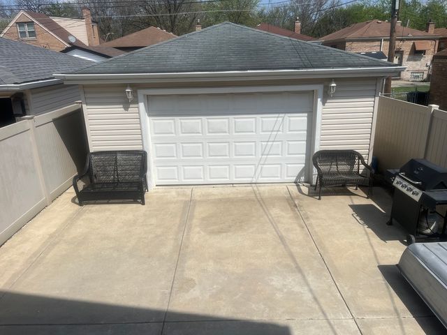 10639 S Whipple Street, Chicago, IL 60655