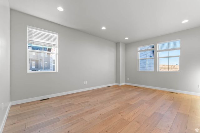 7036 W HIDDEN WAY, West Jordan, UT 84081