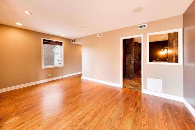 2032 N BURLING Street 3, Chicago, IL 60614