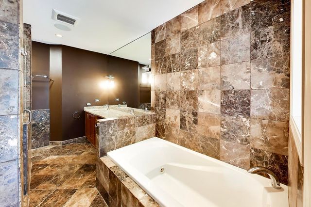 2032 N BURLING Street 3, Chicago, IL 60614
