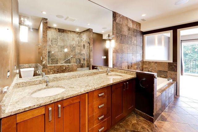 2032 N BURLING Street 3, Chicago, IL 60614