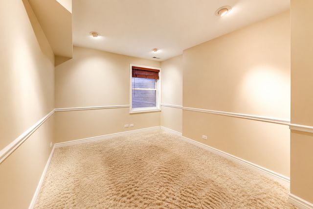 2032 N BURLING Street 3, Chicago, IL 60614