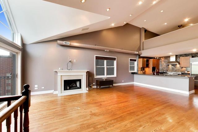 2032 N BURLING Street 3, Chicago, IL 60614
