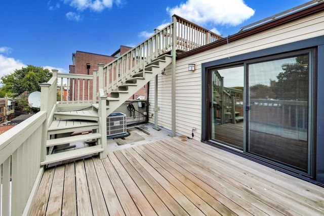 2032 N BURLING Street 3, Chicago, IL 60614