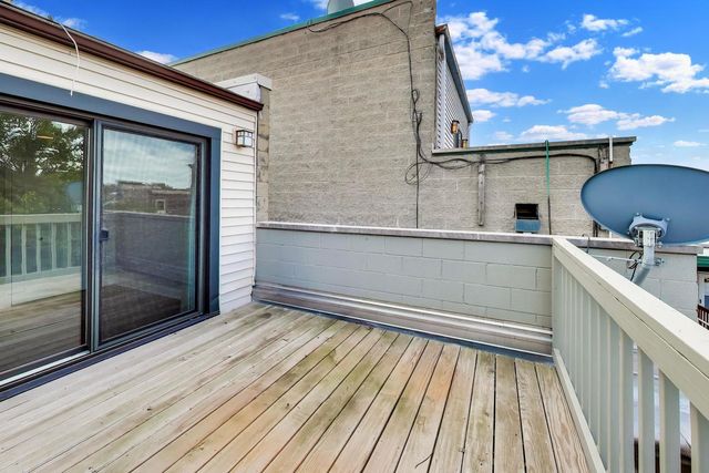 2032 N BURLING Street 3, Chicago, IL 60614
